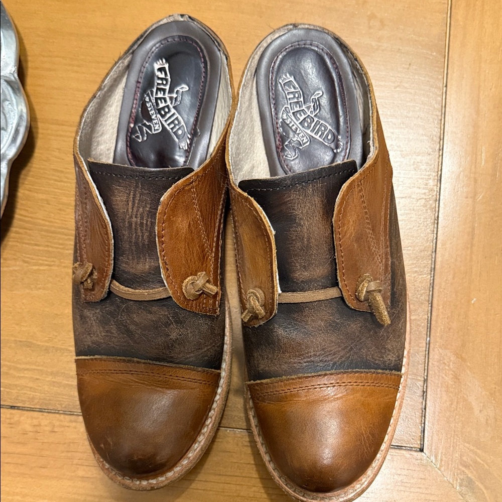 Freebird Women’s Two-Tone Leather Loafers